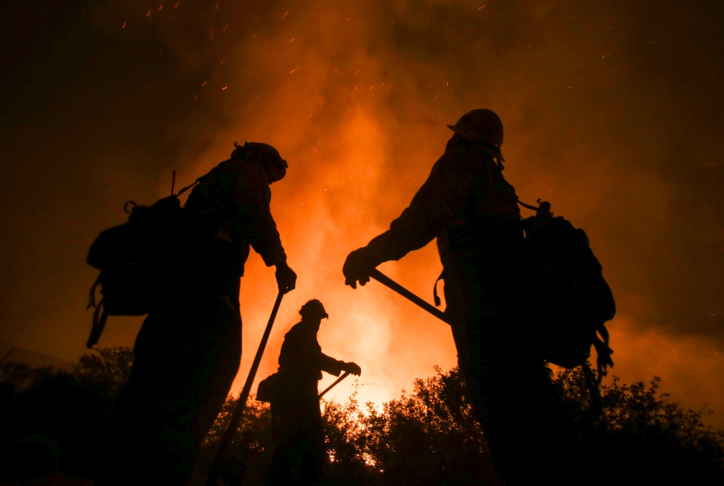 Burning 30. Пожарники женщины в Калифорнии.