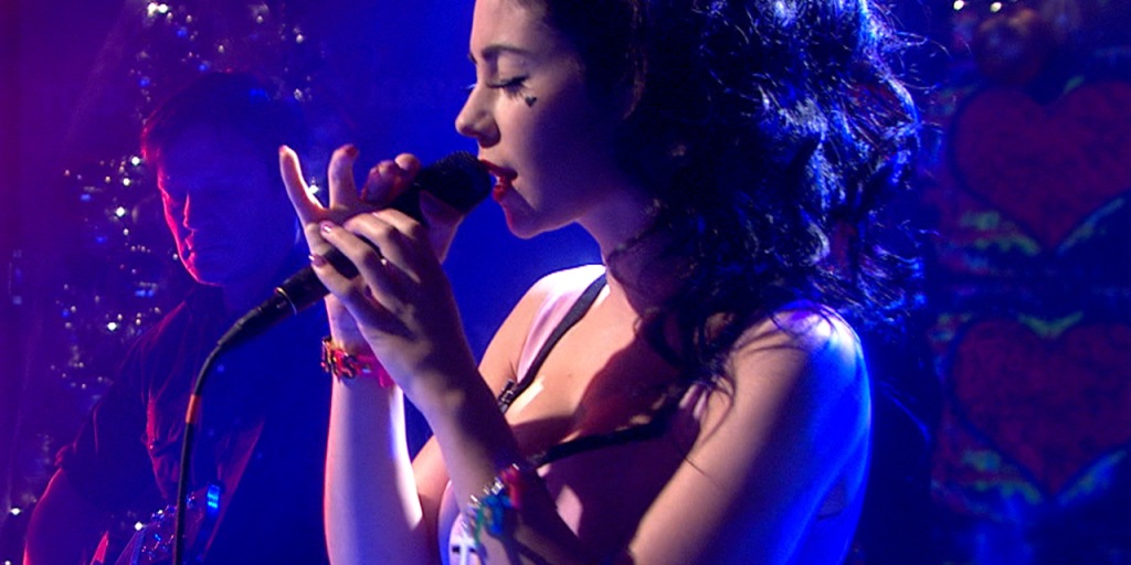 tdy_concert_marina_121206.jpg