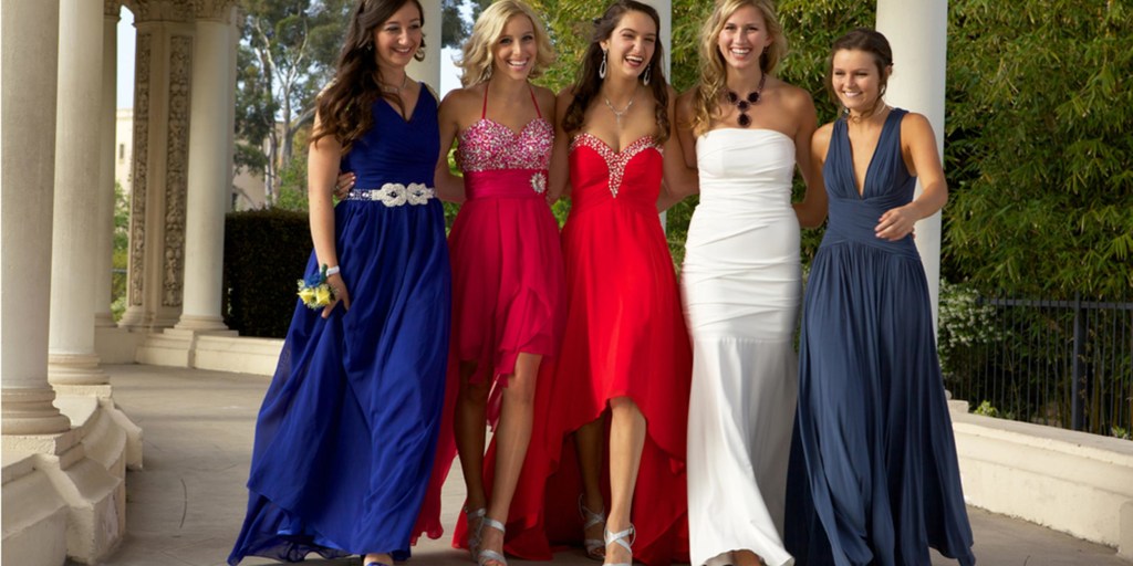 School Requires Preapproved Prom Dresses Sparks Angry Reaction From Parents