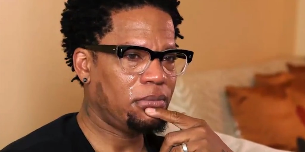 D.L. Hughley cries while talking about son with Asperger's