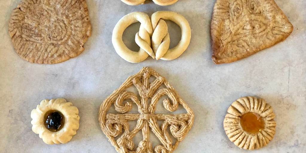 Brown Bag Shortbread Cookie Pan, Celtic Knot Design 