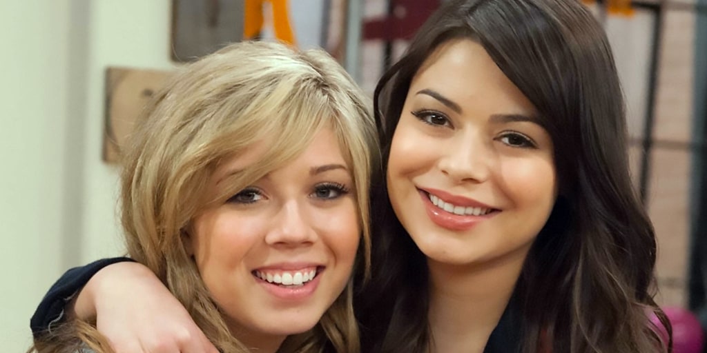 1024px x 512px - Jennette McCurdy Reflects On Friendship With iCarly's Miranda Cosgrove