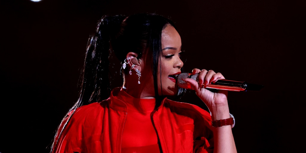 Rihanna Shines in Super Bowl Halftime Show, Her First Live Performance  Since 2018 - The Heights