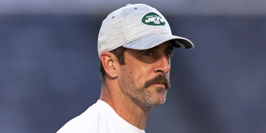 Ex-Packers quarterback Aaron Rodgers recounts UFO encounter