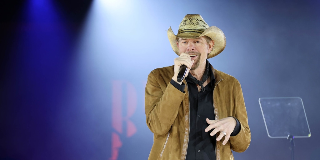 toby keith smoking cigarettes Gettin' ready for the AT&T Pebble Beach Pro-Am next month High Tune: Toby Keith's 'Wacky