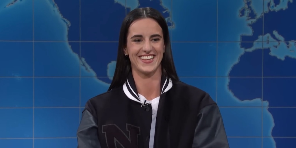 Caitlin Clark Roasts Michael Che On 'SNL' in 'Weekend Update' Cameo