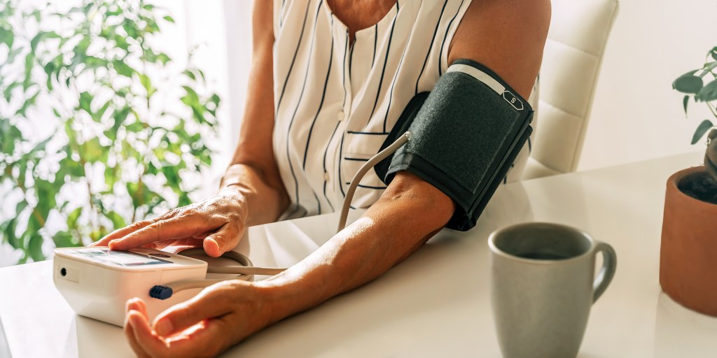 This is the best time to take your blood pressure at home, according to  cardiologists