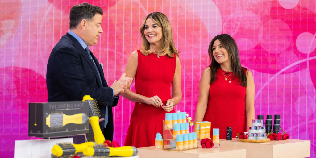 Last Call on Amazon’s Beauty Sale! Save up to 52% on Clinique, Laura Geller, Dyson, More