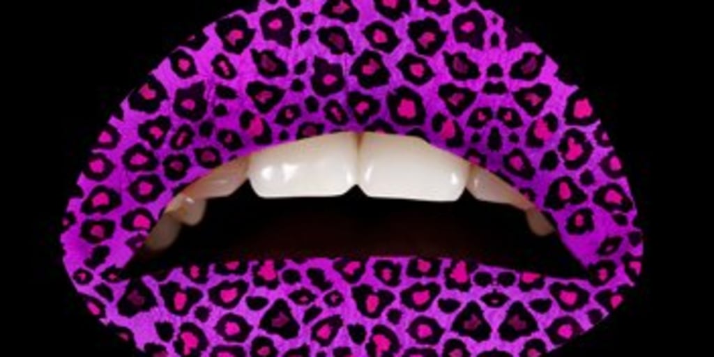 Kiss Of Stooth Kim Kardashian S Wild Lip Tattoo