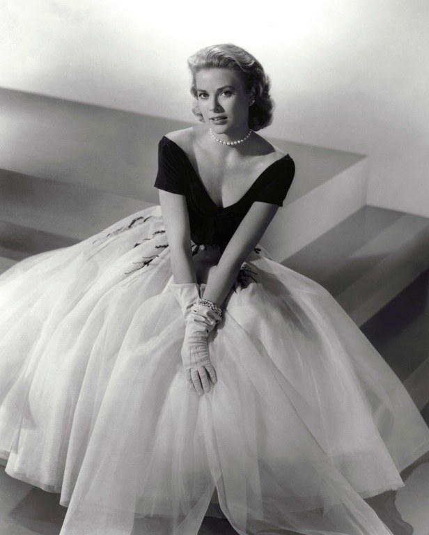 grace kelly high society blue dress Which of Grace Kellys High Society looks would you wear if you could step straight into a 1950s cocktail party? , In High Society (1956), Grace Kelly wore some of the most exquisite costumes ever