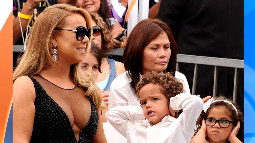 Mariah Carey Takes the Walk of Fame
