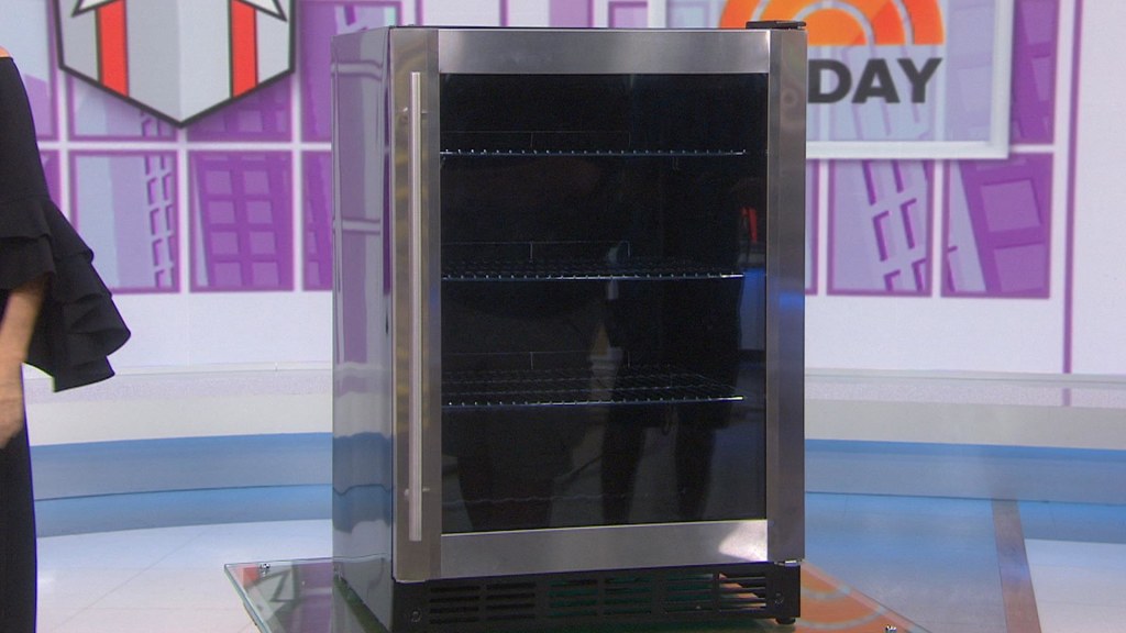 Magic chef online beverage refrigerator
