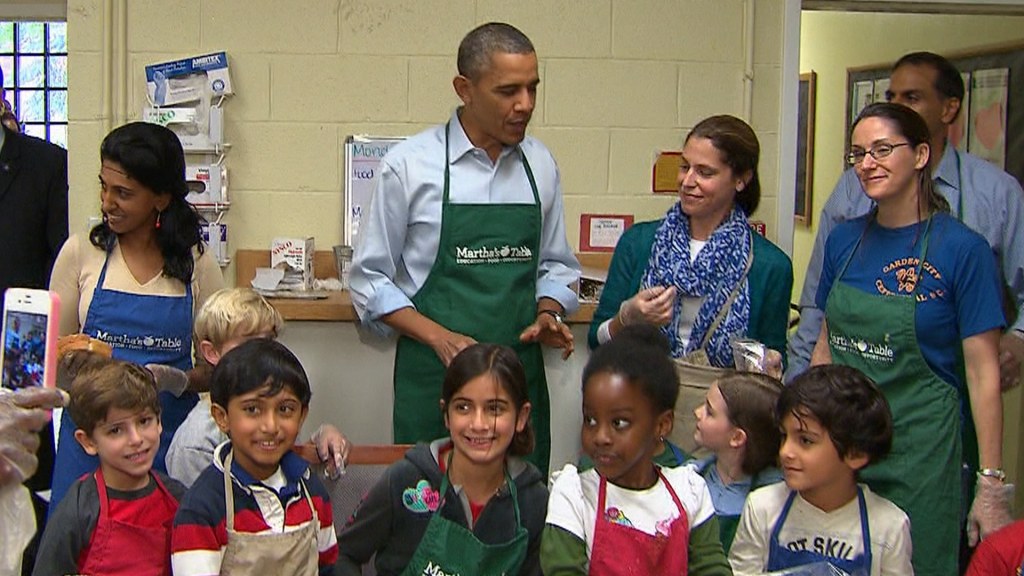 Obama 'feeling a little sticky' around kids making PB&J sandwiches