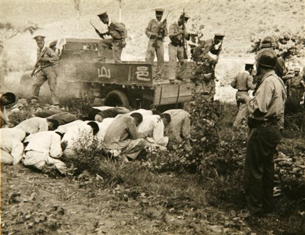 Thousand of Koreans executed early in the war