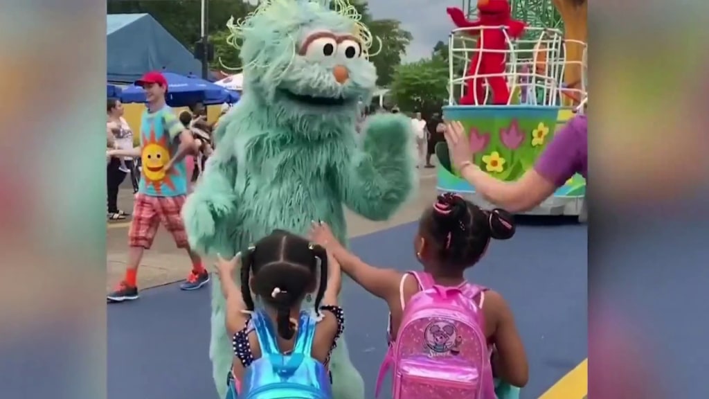 Sesame Place Philadelphia on X: Play With Me Sesame is a hit with