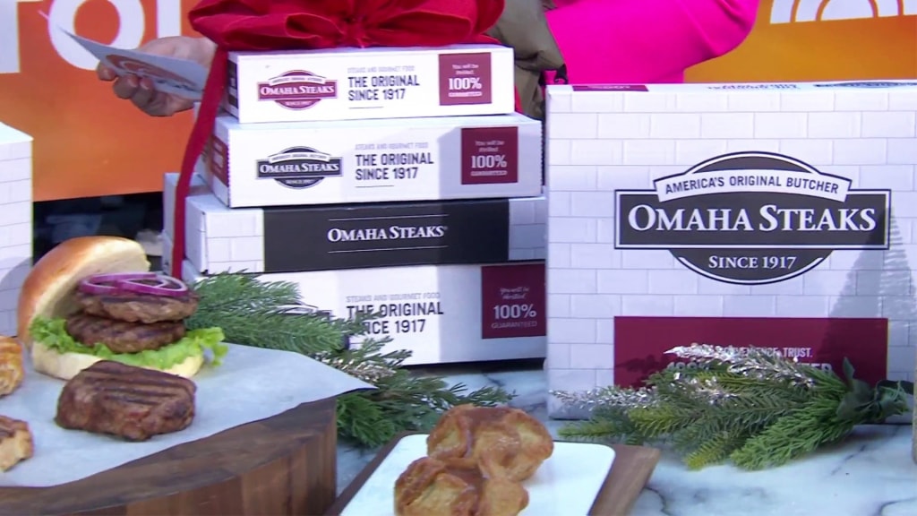 shop-holiday-deals-on-omaha-steaks-holiday-trays-more