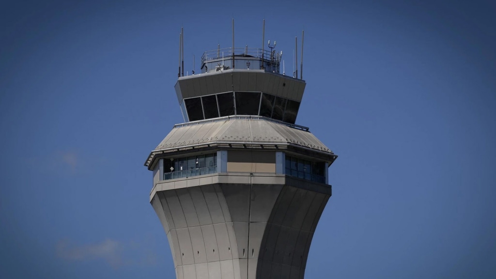 nbcnews.com - Ground stop briefly issued at Newark airport after weeks of travel chaos
