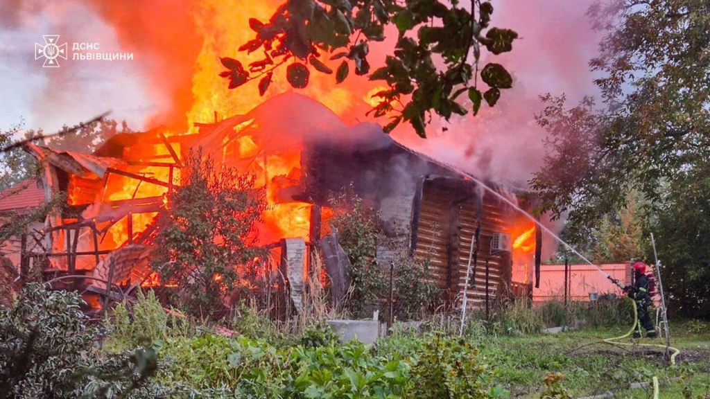 Russian Foreign Minister Rejects Security Guarantees for Ukraine