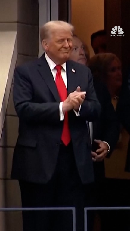 Trump met with boos and cheers U.S. Open final