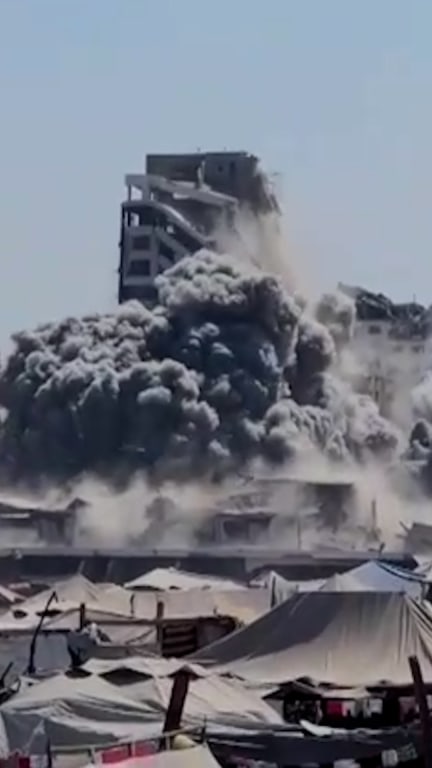 Israeli strike hits evacuated building in Gaza City