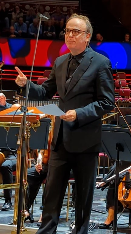 Israeli conductor speaks out against the war in Gaza