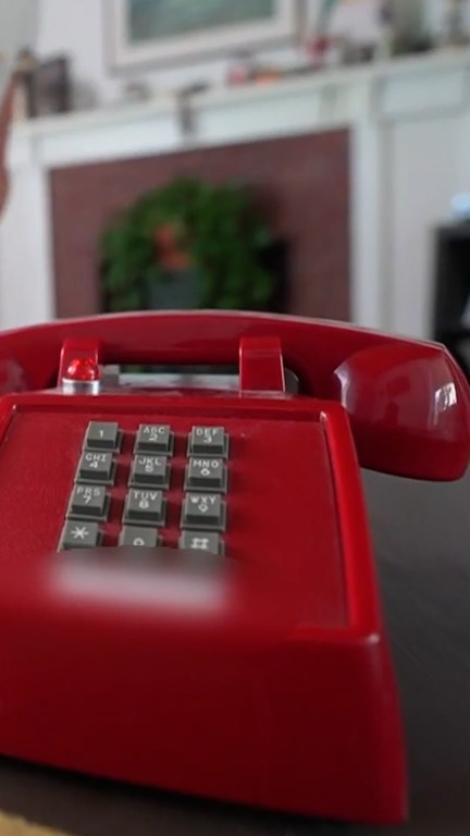 Maine parents turn to landlines to keep kids connected