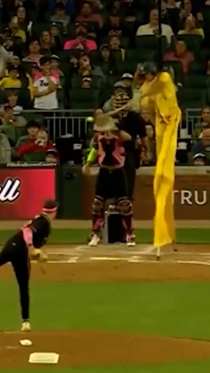 Savannah Bananas sell out stadiums across the U.S.