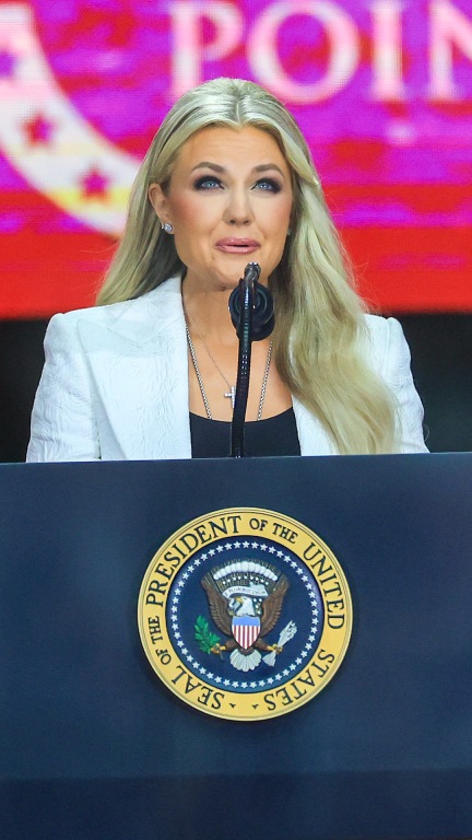 Erika Kirk describes seeing husband after he was shot