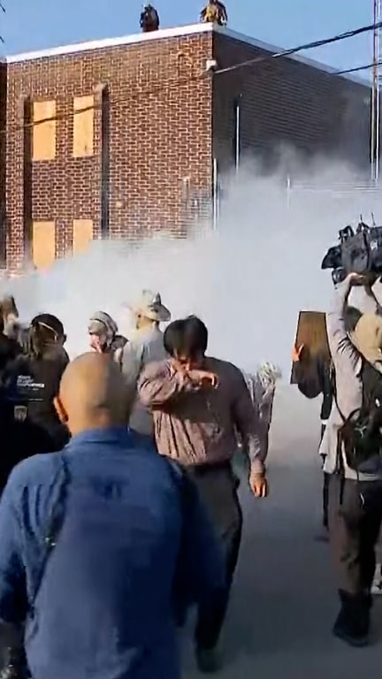 Tear gas used on protesters outside Illinois ICE site