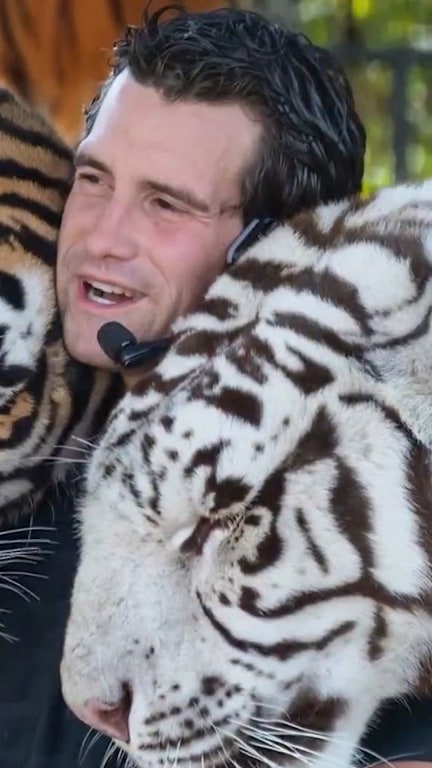 Joe Exotic reacts to Oklahoma tiger handler's death