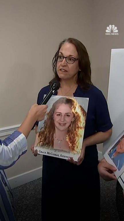 Parents seek child safety laws for social media