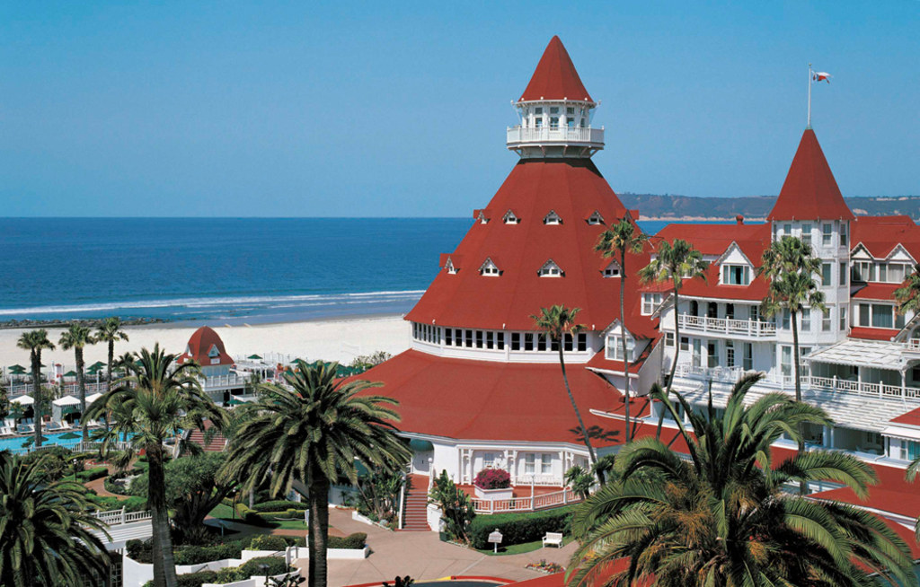 The Riviera Hotel: Haunted Destination of the Week : Travel