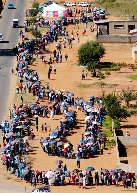 040414_southafrica_vlg_7a.jpg