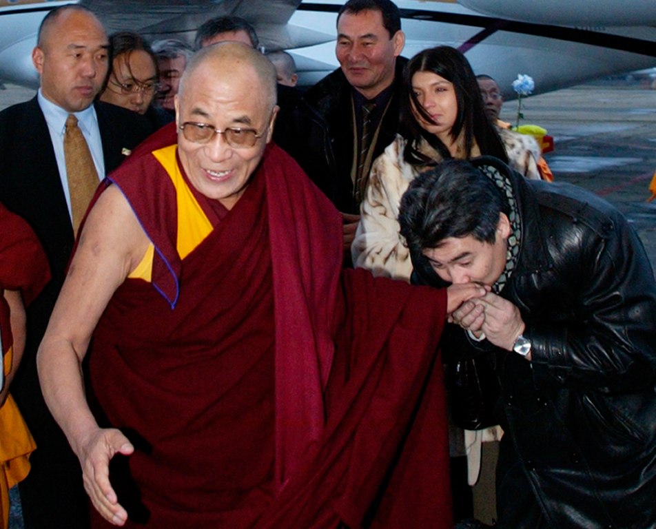 Russian Buddhists gather for Dalai Lama visit