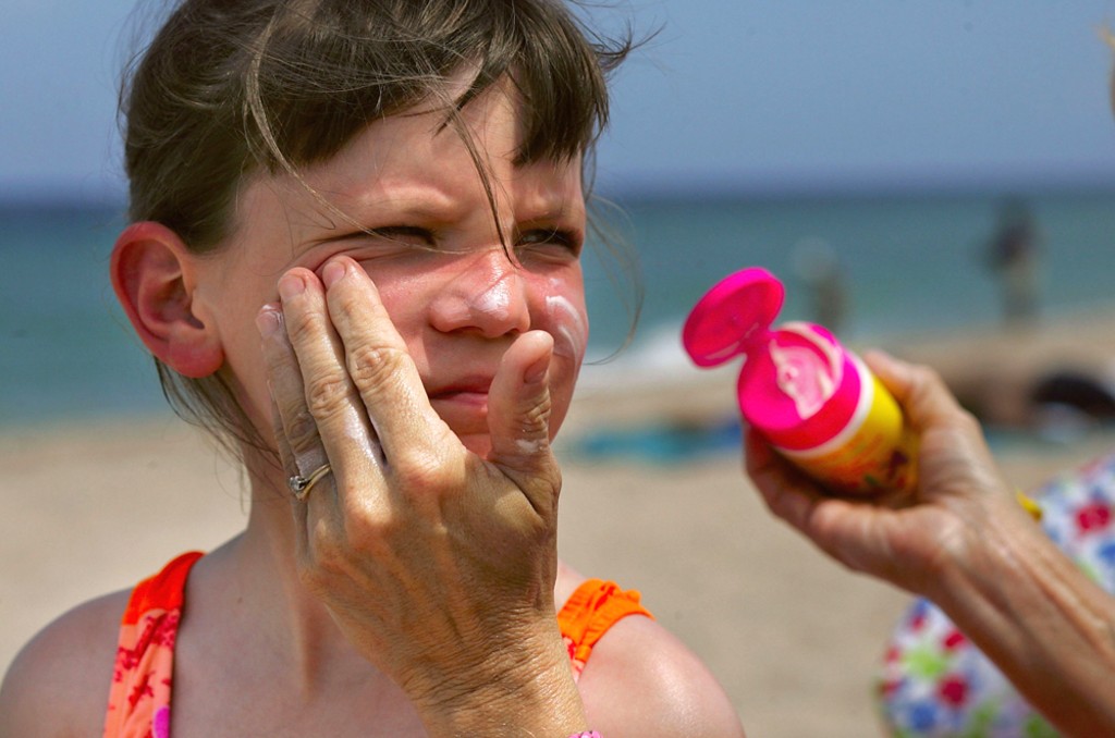 Sunscreen alone isn't enough sun protection, experts say: harmful UVA and  UVB rays can lead to skin cancer so dermatologists recommend a protective  wardrobe or even adding Rit SunGuard to your laundry