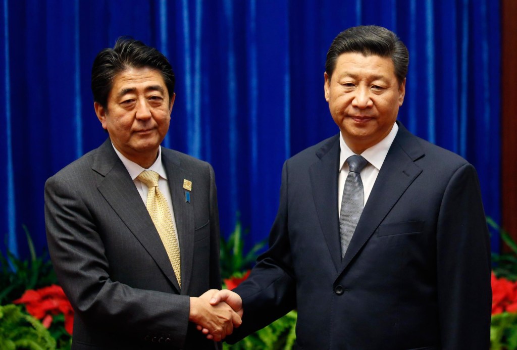 China's Xi Jinping, Japan's Shinzo Abe Meet at APEC Summit