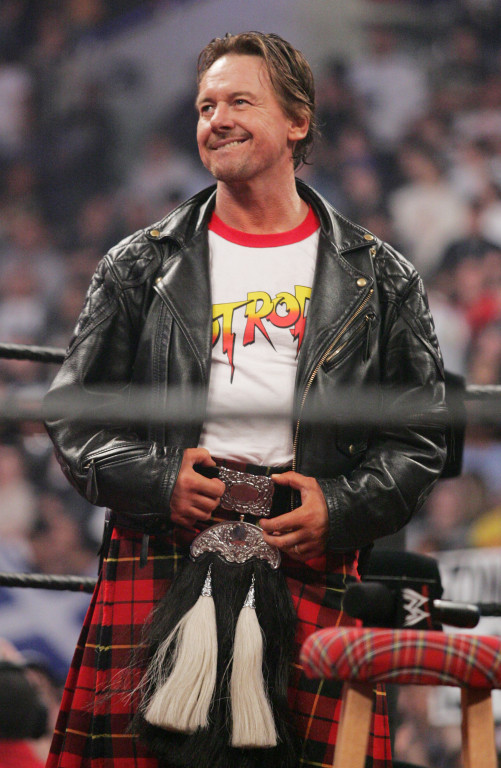 Wrestling Legend 'Rowdy' Roddy Piper Dies at 61