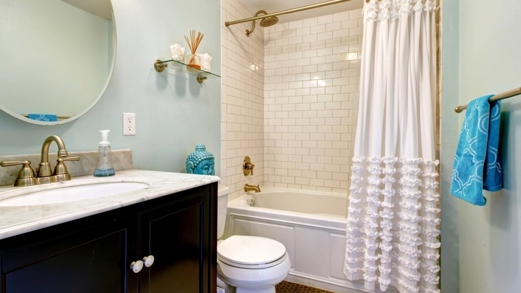 Shower Curtain And Liner, Should You Keep Shower Curtain Open Or Closed