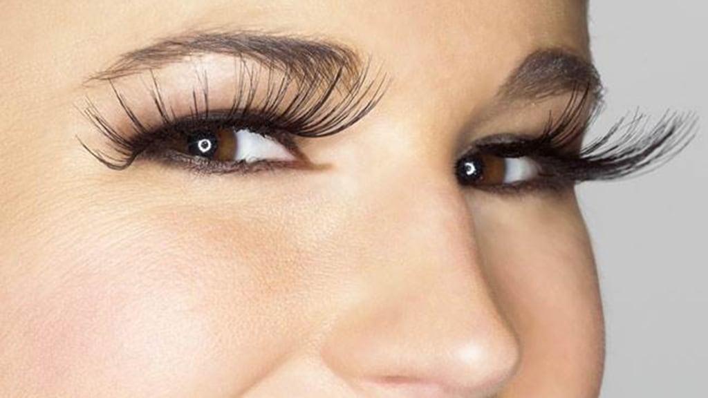 Eyelash perm: What are eyelash perms and are they safe?