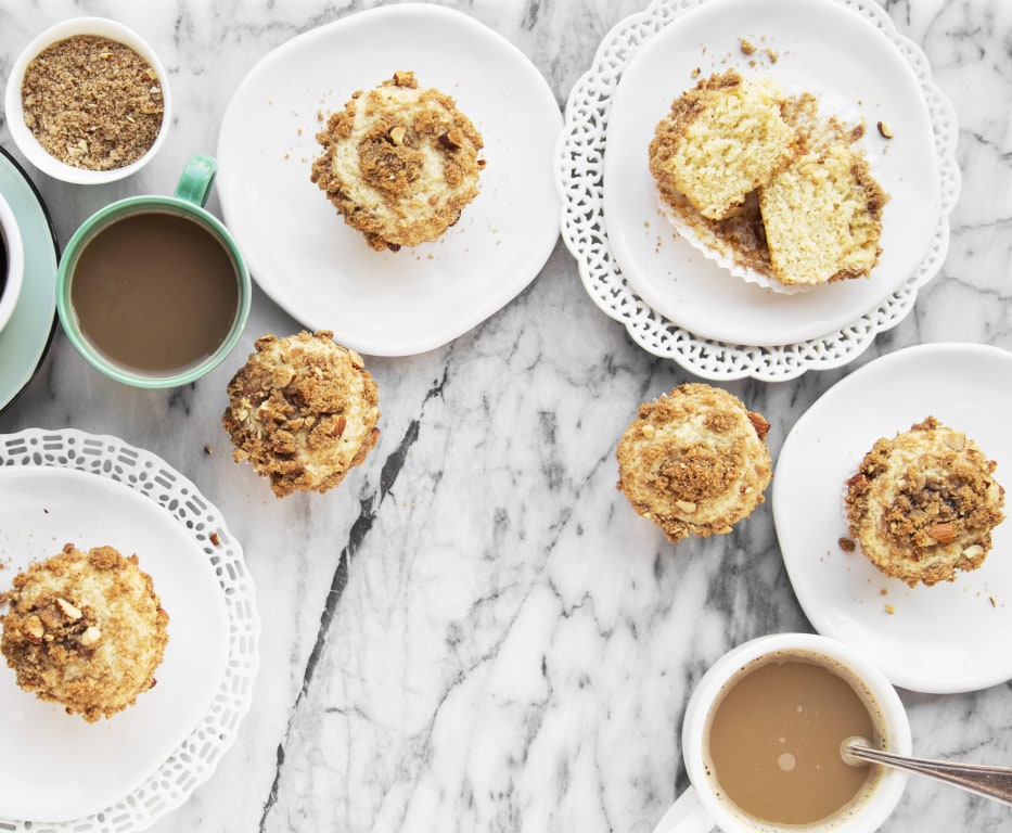 Almonds Crumble Cake