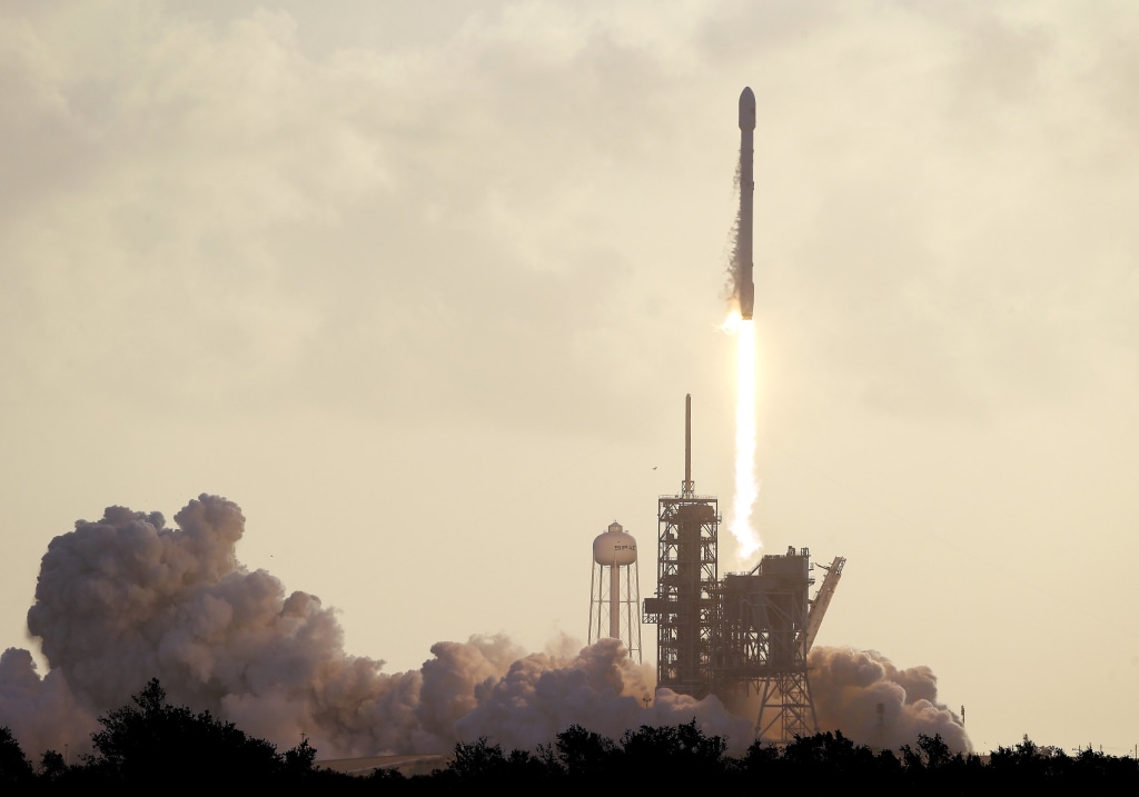 aptopix_spacex_launch_11658-