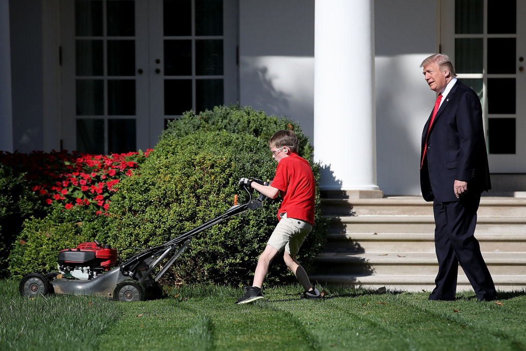 Grassroots Appeal Kid Mows White House Lawn Gets Presidential Visit