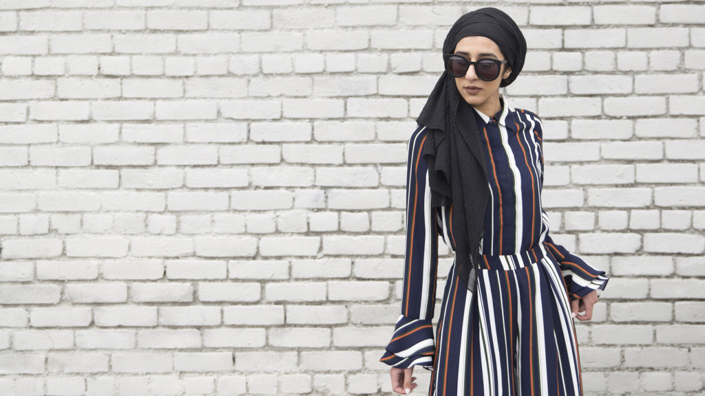 Verona modest fashion top