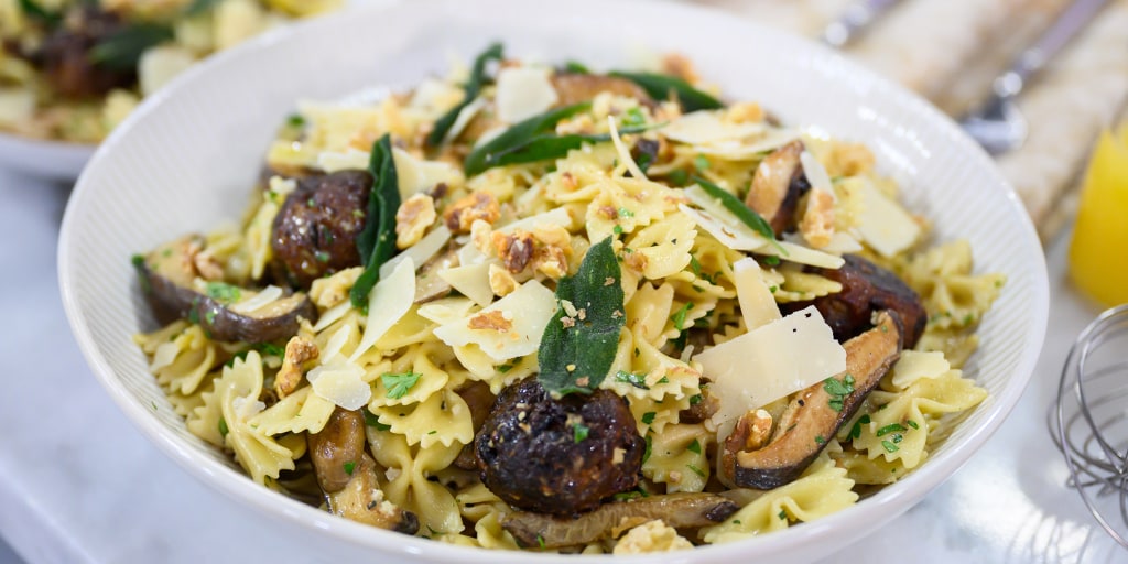 Walnut And Cranberry Meatballs With Mushroom And Sage Pasta Recipe A quick and easy mushroom meatballs recipe, from our authentic italian cuisine collection. walnut and cranberry meatballs with mushroom and sage pasta recipe