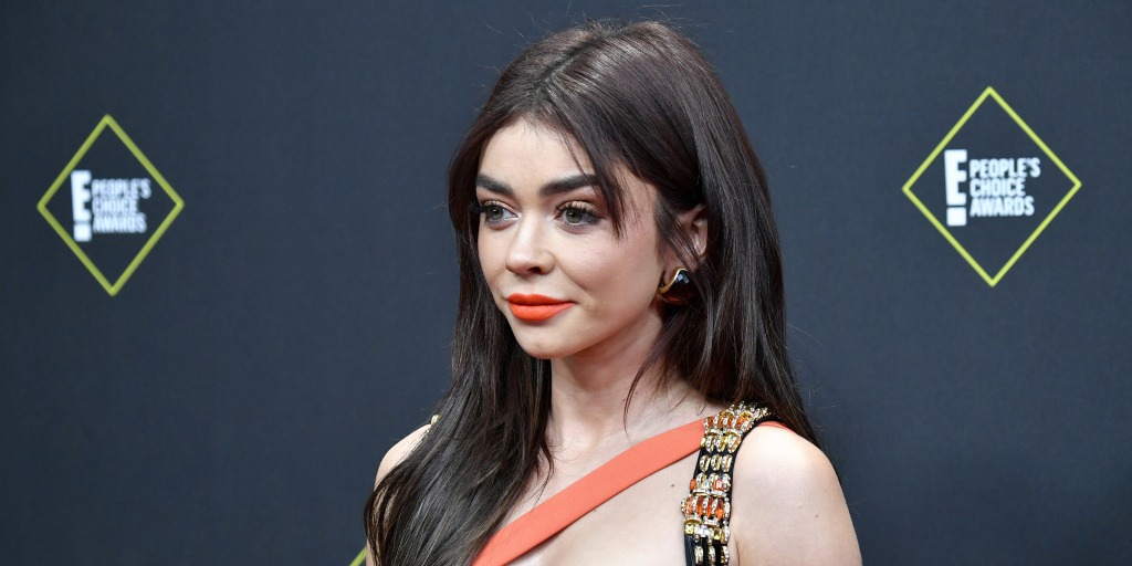 Modern Family Star Sarah Hyland Shares Photo She Hated