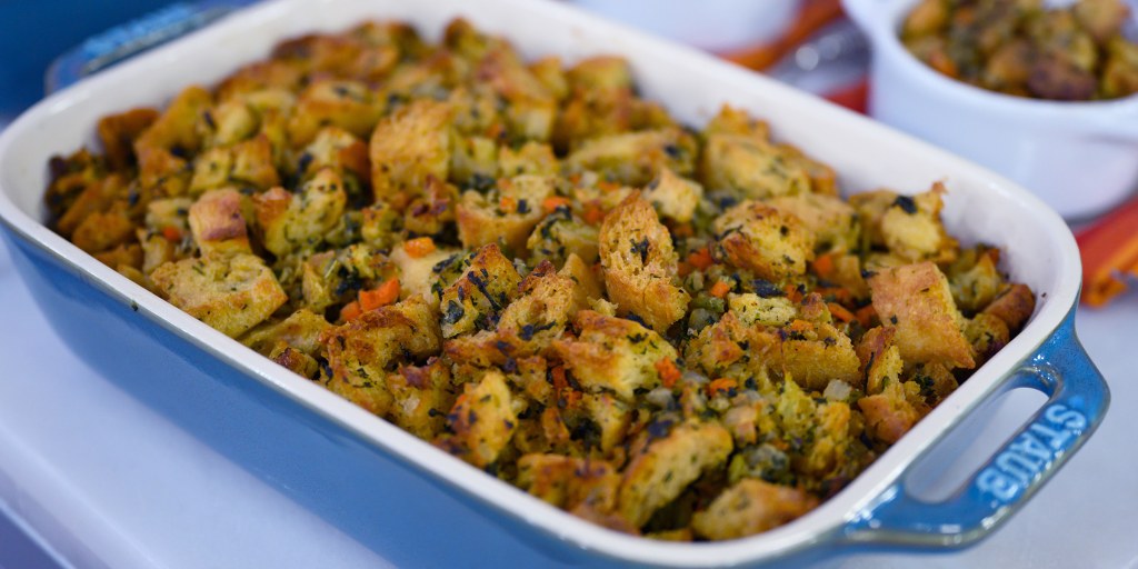 Traditional Thanksgiving Stuffing Recipe Traditional Thanksgiving Stuffing Recipe