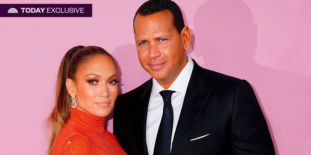 Jennifer Lopez & Alex Rodriguez Share Photos from Their Joint