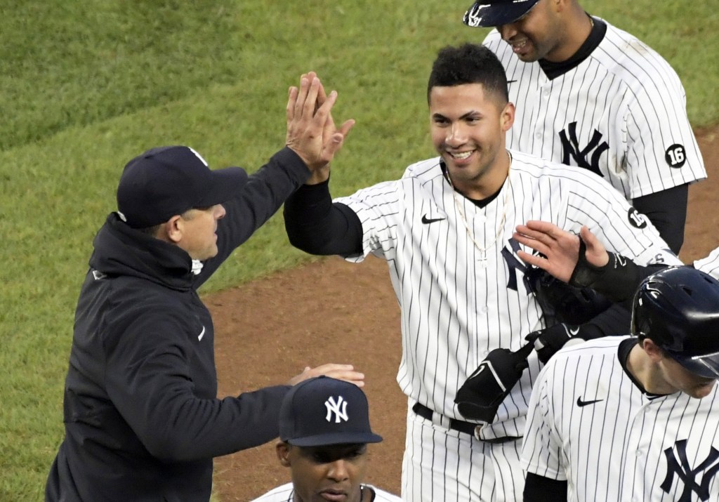 New York Yankees say shortstop Gleyber Torres and 7 staff members, all  fully vaccinated, have tested positive for COVID-19 - CBS News