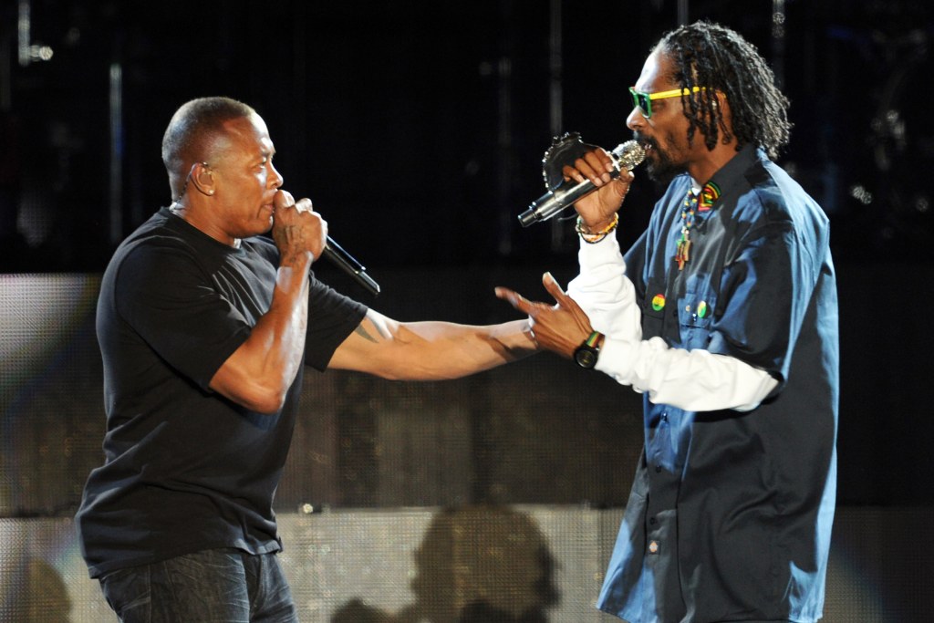 Super Bowl halftime show - Social media lights up for Dr. Dre, Kendrick  Lamar, Snoop Dogg, Mary J. Blige and Eminem - ESPN