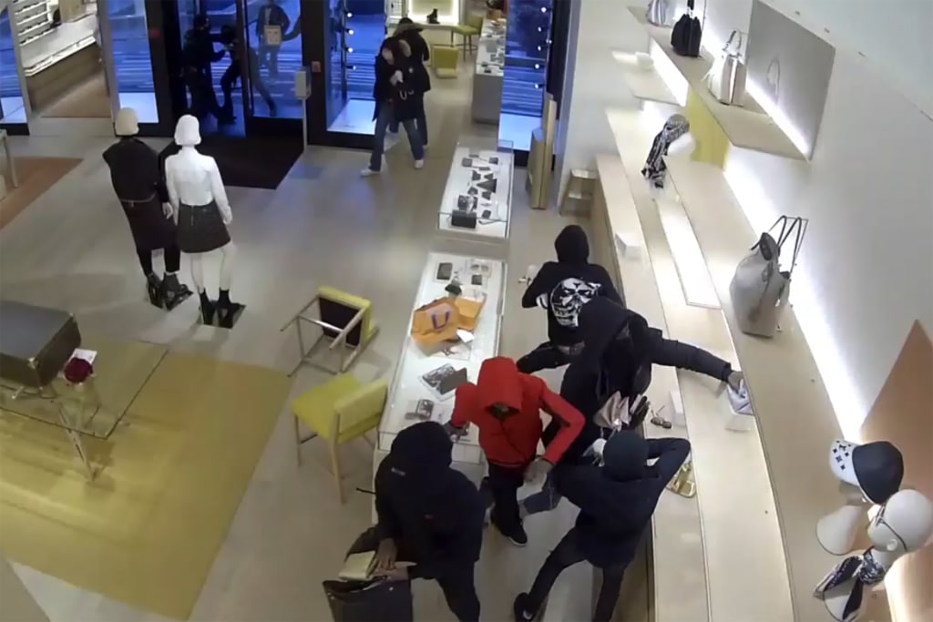 A new breed of brazen takeover robbers hitting California luxury retailers,  raising ire - The San Diego Union-Tribune